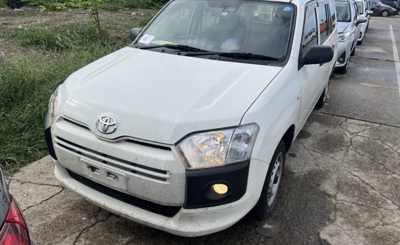 TOYOTA PROBOX DX COMFORT 4WD 2019