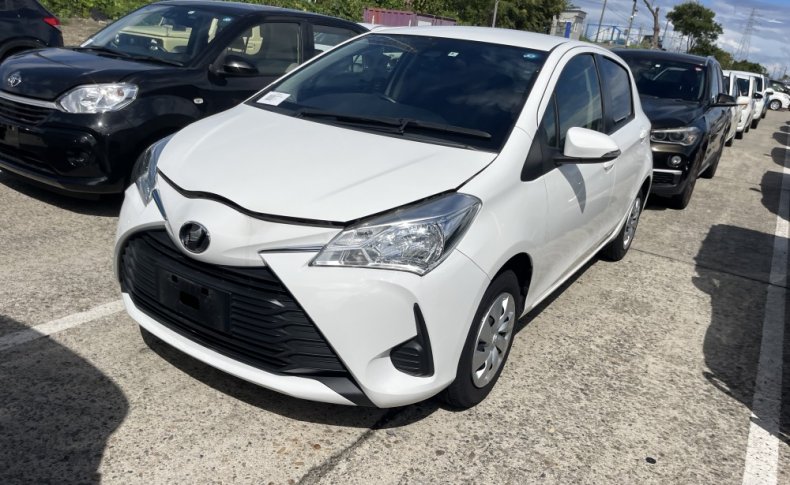 TOYOTA VITZ F 2019