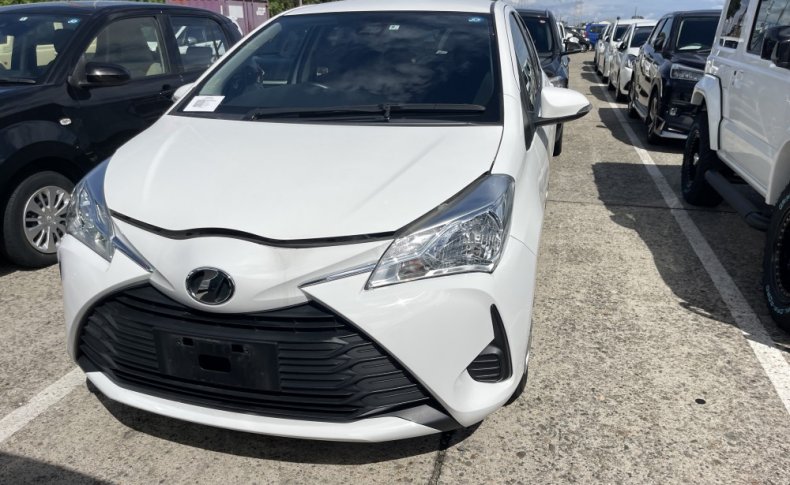 TOYOTA VITZ F 2019