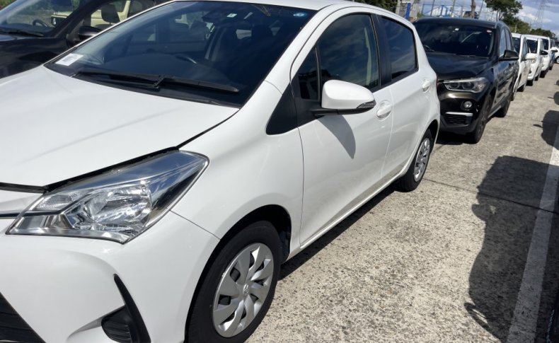 TOYOTA VITZ F 2019