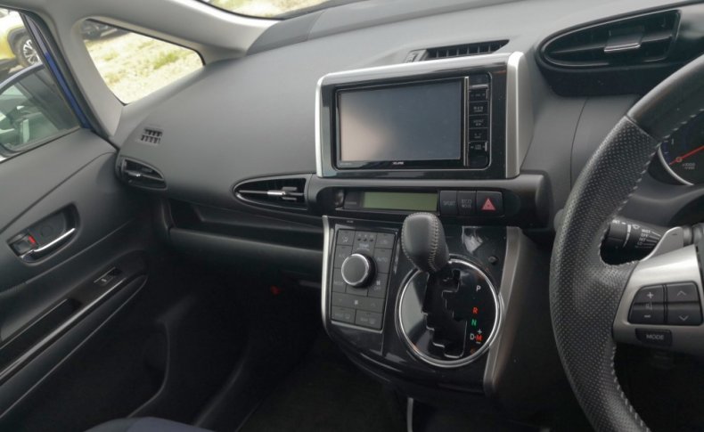TOYOTA WISH S 2015