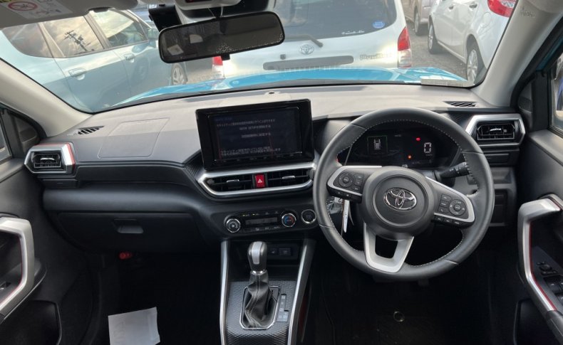 TOYOTA RAIZE Максимальная комплектация Z 2020