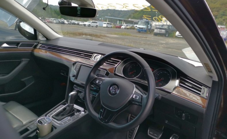 VOLKSWAGEN PASSAT VARIANT TSI HIGH LINE 2016