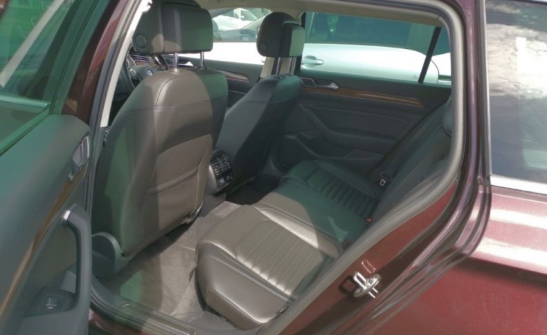 VOLKSWAGEN PASSAT VARIANT TSI HIGH LINE 2016