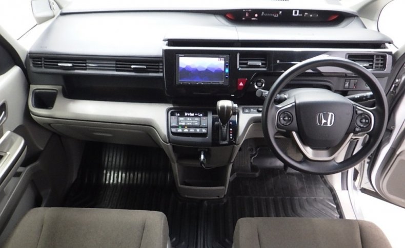 HONDA STEPWGN G HONDA SENSING 8-SEATERS 2016