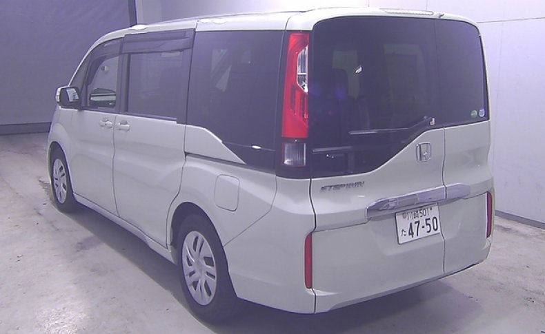 HONDA STEPWGN G 8-SEATERS 2016