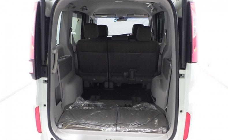 HONDA STEPWGN G 8-SEATERS 2016