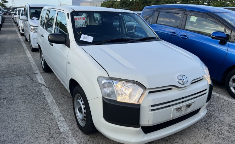 TOYOTA PROBOX DX COMFORT 2019