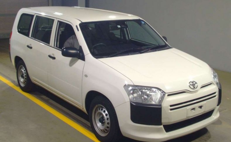 TOYOTA PROBOX DX COMFORT 2020