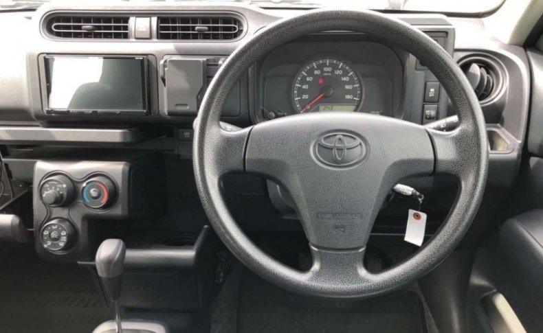 TOYOTA PROBOX DX COMFORT 2019