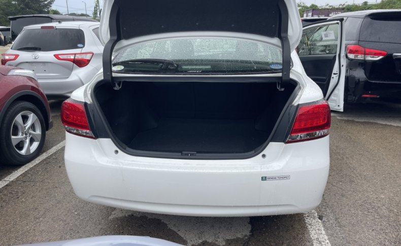 TOYOTA PREMIO 1.8 X 4WD 2019