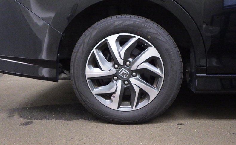 HONDA STEPWGN SPADA 7-SEATERS 2015