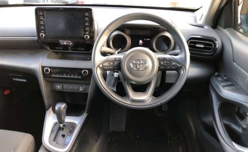 TOYOTA YARIS CROSS G 2020
