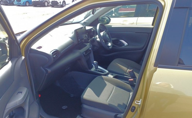 TOYOTA YARIS CROSS G 2020