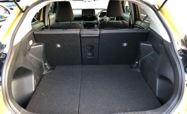 TOYOTA YARIS CROSS G 2020