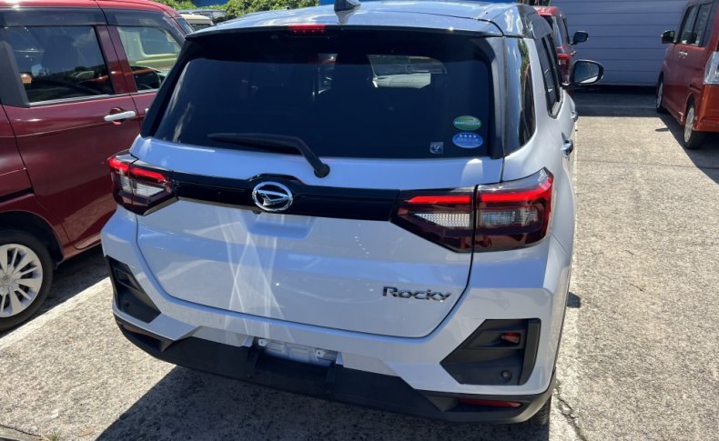 DAIHATSU ROCKY PREMIUM 2020