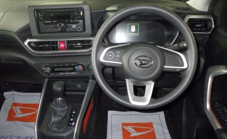DAIHATSU ROCKY X 2019