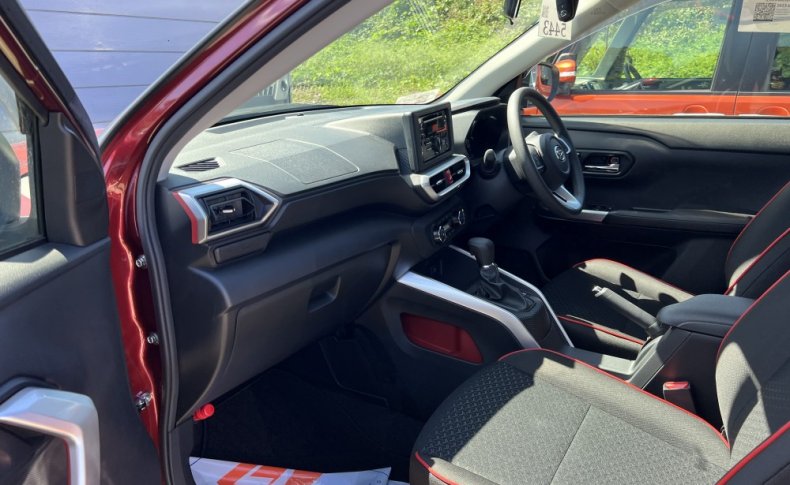 DAIHATSU ROCKY X 2019