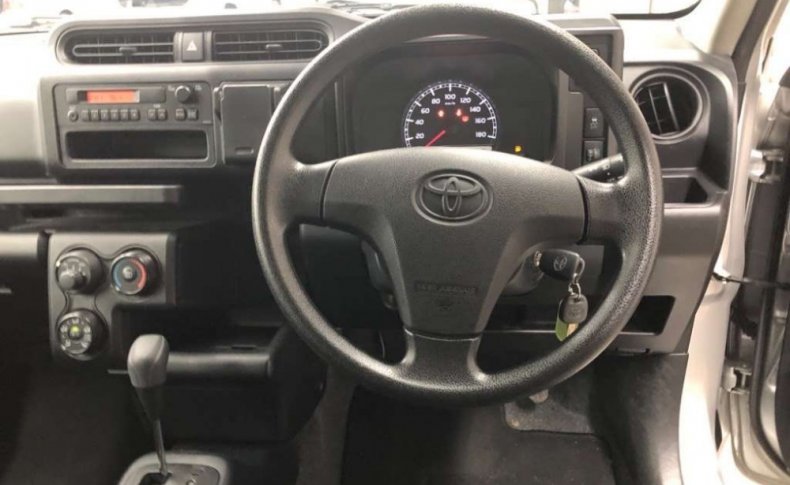 TOYOTA PROBOX DX COMFORT 2019