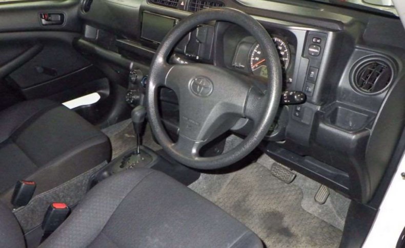 TOYOTA PROBOX DX COMFORT 2019