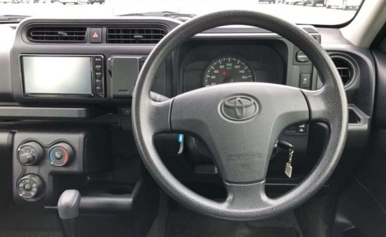 TOYOTA PROBOX DX 2019