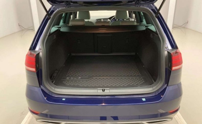 VOLKSWAGEN GOLF VARIANT TSI HIGH LINE MEISTER 2019