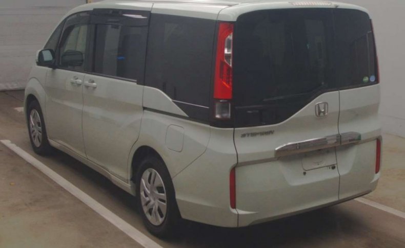 HONDA STEPWGN G 7-SEATERS 2015