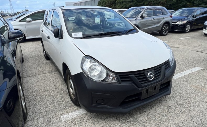 NISSAN AD 2WD 2019