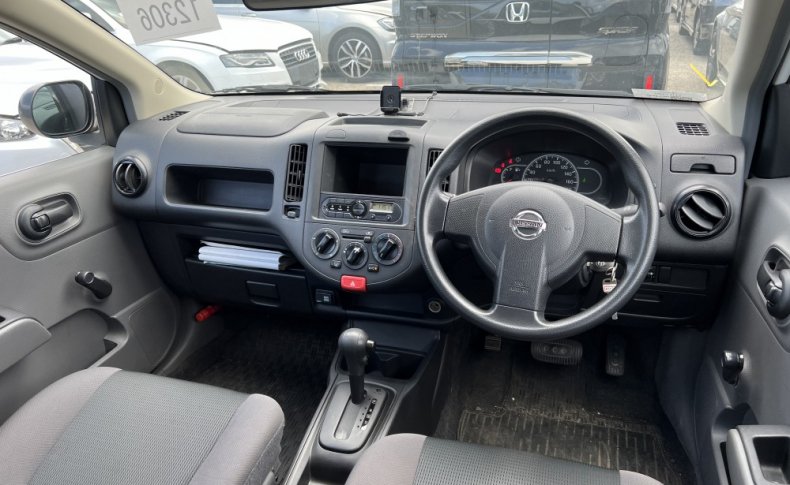 NISSAN AD 2WD 2019