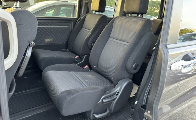 HONDA STEPWGN SPADA HONDA SENSING 7-SEATERS 2015