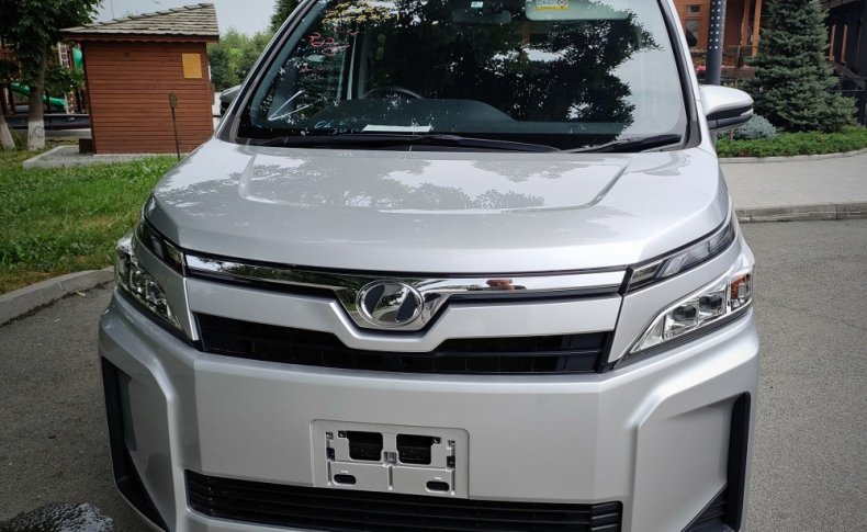 TOYOTA VOXY X 2018