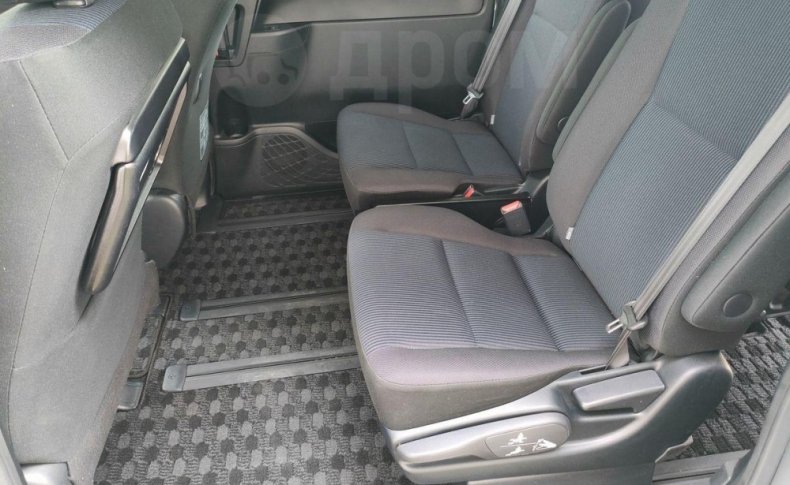 TOYOTA VOXY X 2018