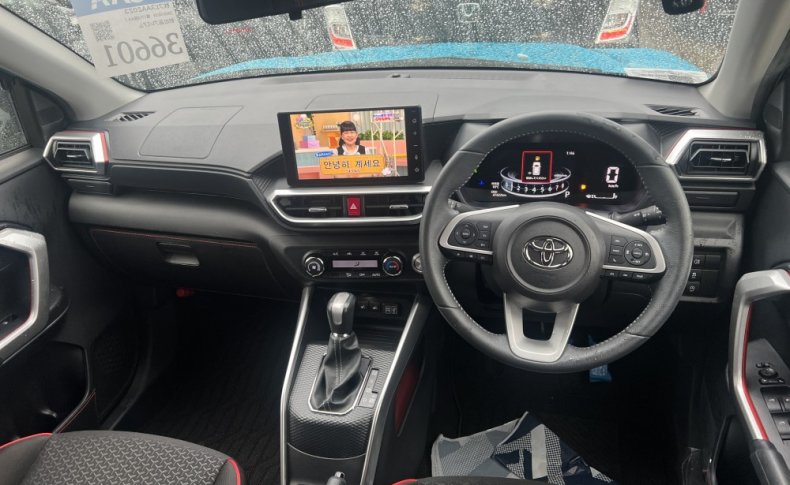 TOYOTA RAIZE Максимальная комплектация Z 2019