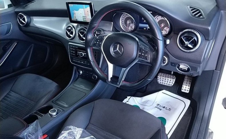 MERCEDES BENZ CLA CLA 180 2014