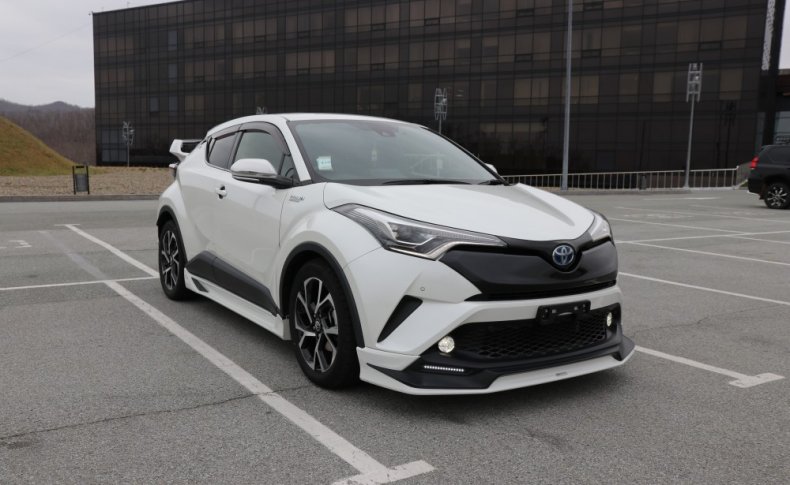 TOYOTA C-HR G LED EDITION 2017