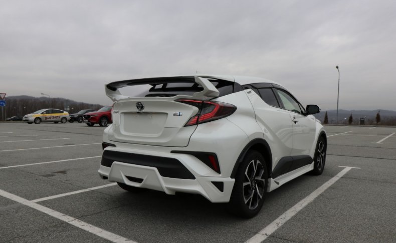 TOYOTA C-HR G LED EDITION 2017