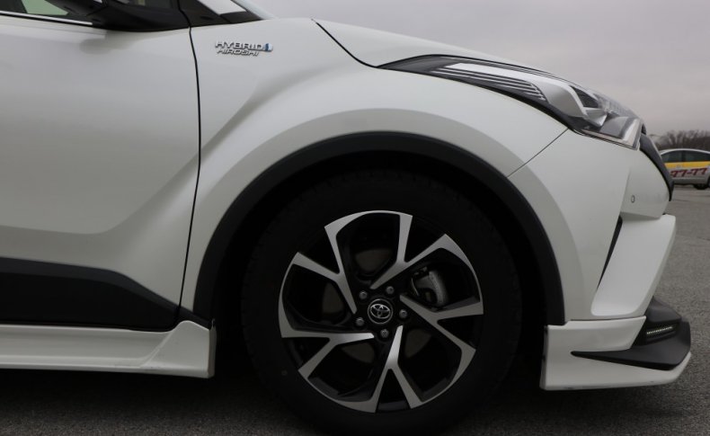 TOYOTA C-HR G LED EDITION 2017
