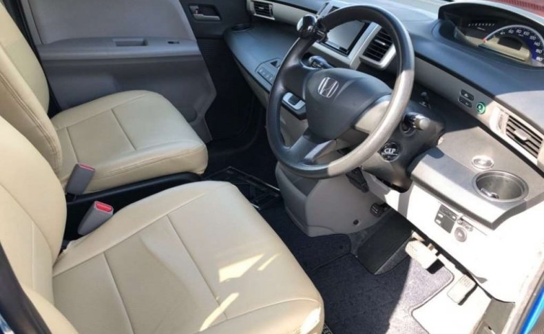HONDA FREED G Just Selection 2011