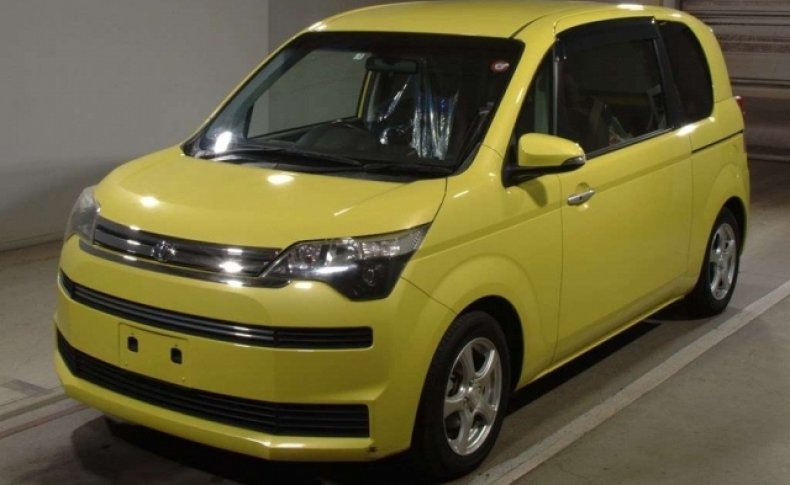 TOYOTA SPADE G 2013