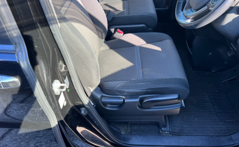 HONDA STEPWGN SPADA 7-SEATERS 2015