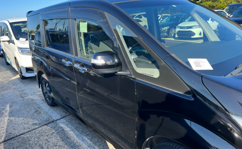 HONDA STEPWGN SPADA 7-SEATERS 2015