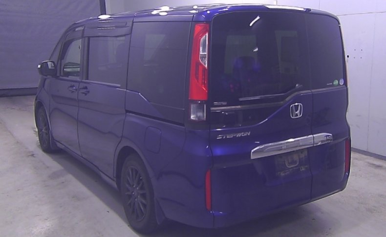 HONDA STEPWGN G Honda Sensing 7 seats 2016