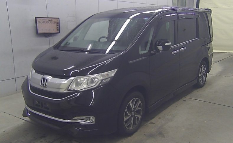 HONDA STEPWGN Spada Advanced Package Alpha 8 seater 2015