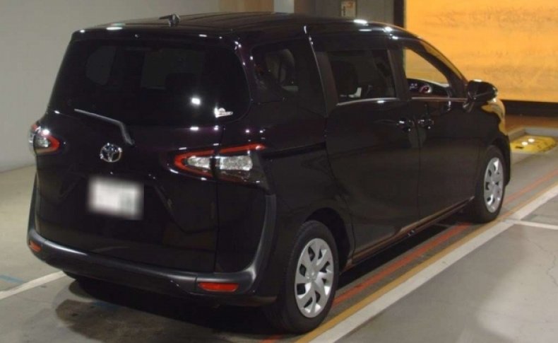 TOYOTA SIENTA G 2017