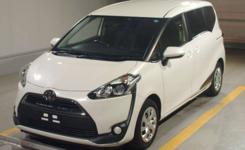 TOYOTA SIENTA G 2016
