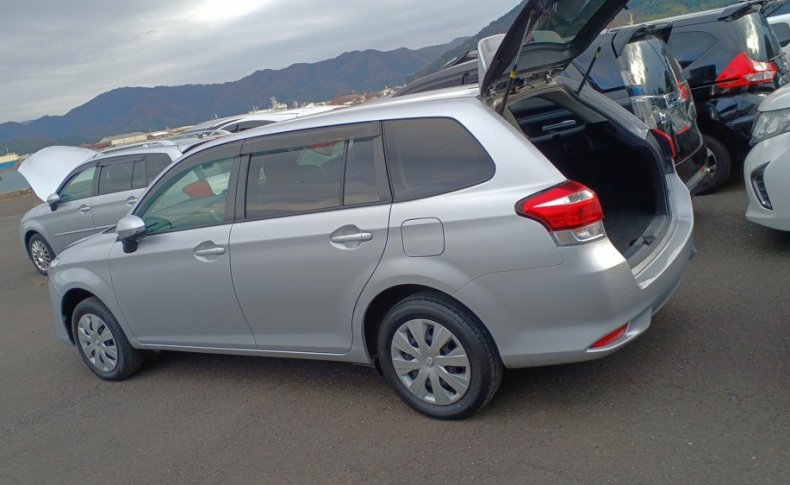 TOYOTA COROLLA FIELDER 1.5X 4WD 2016