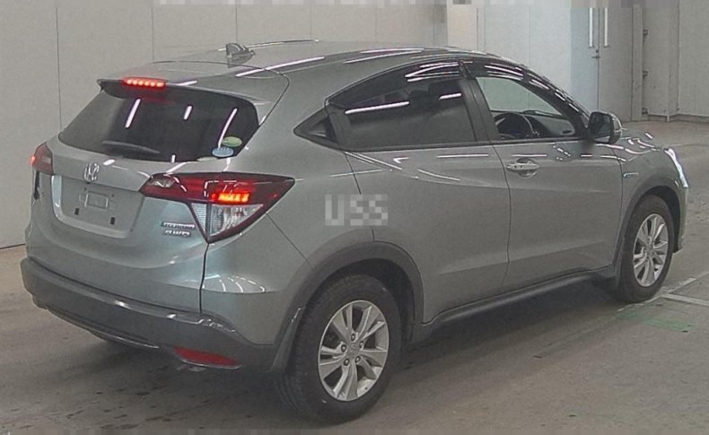 HONDA VEZEL HYBRID X 2014
