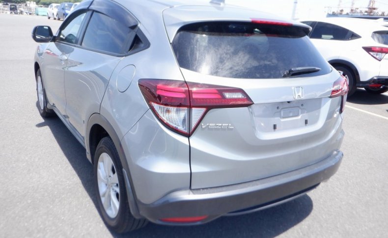 HONDA VEZEL HYBRID X 2014