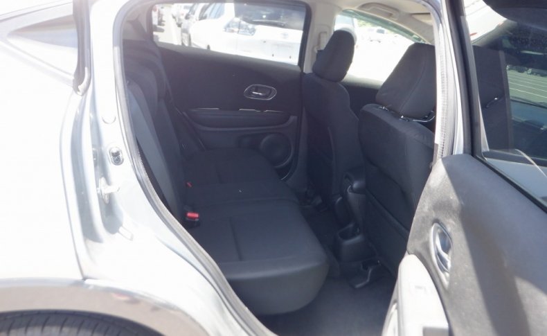 HONDA VEZEL HYBRID X 2014