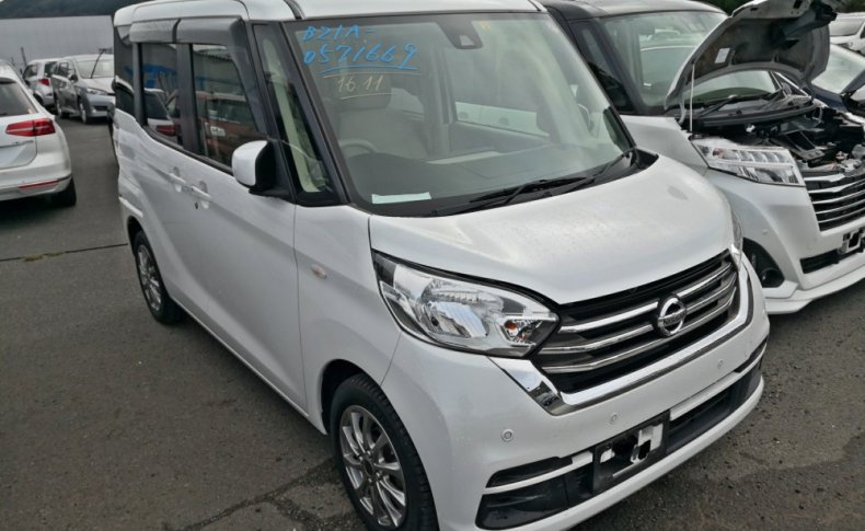 NISSAN DAYZ ROOX X 2019